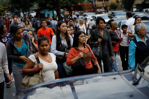 Quân đội Venezuela sử dụng hệ thống giám sát trên không để bảo vệ mạng lưới điện