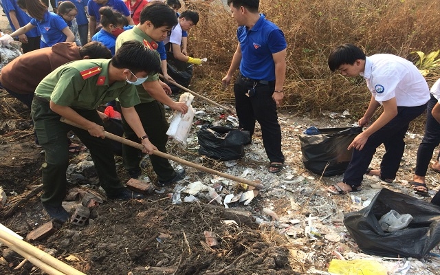 Thành đoàn Tây Ninh ra quân “Ngày thứ bảy tình nguyện”