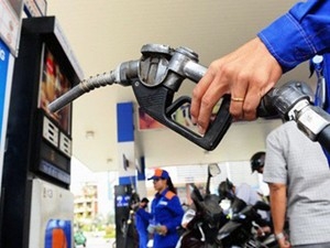 Xăng dầu giữ ổn định giá đến hết tháng 3