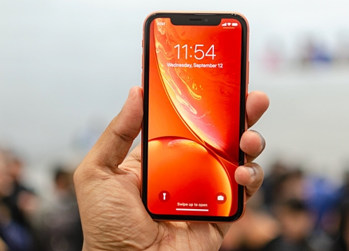 iPhone XR mất giá chục triệu đồng chỉ sau nửa năm