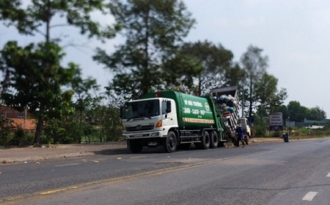 Gò Dầu: Điểm tập kết trung chuyển rác gây ô nhiễm môi trường