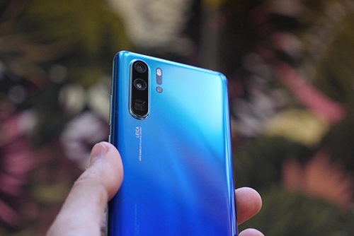 Camera selfie của Huawei P30 Pro thiếu lấy nét tự động