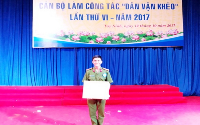 Anh chiến sĩ đa tài