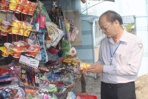 Sở Y tế ra quân kiểm tra an toàn thực phẩm