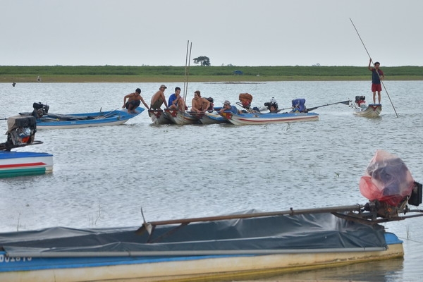 Ngư dân trăn trở đổi nghề