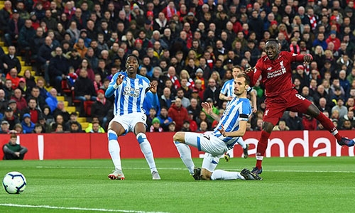 Liverpool trở lại đỉnh bảng Ngoại hạng Anh