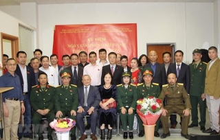 Trao kỷ niệm chương tặng cựu chiến binh Nga, Việt Nam