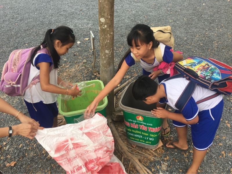 Hiệu quả từ những “thùng rác yêu thương”