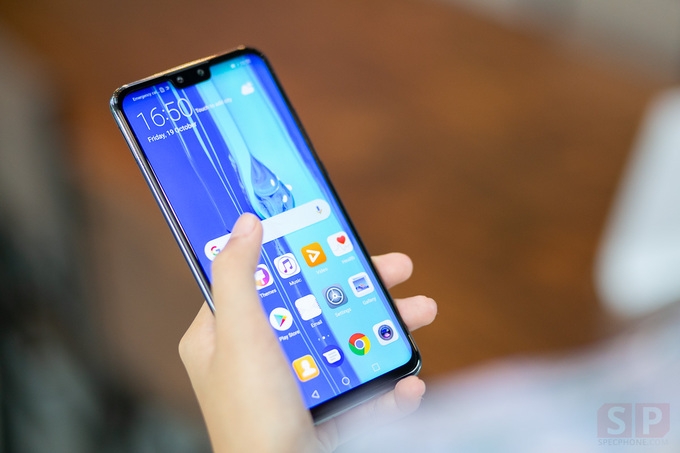 5 smartphone 'khổng lồ' giá rẻ