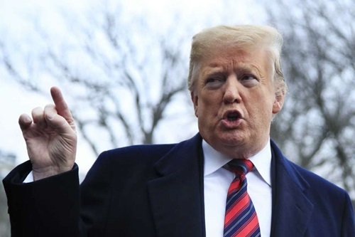 Trump: Huawei 'rất nguy hiểm'