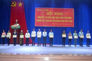 Tổng kết 10 năm thực hiện Cuộc vận động “Người Việt Nam ưu tiên dùng hàng Việt Nam”