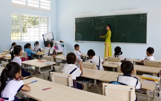 Tây Ninh đề xuất Bộ Nội vụ phê duyệt tăng 1.625 biên chế cho sự nghiệp giáo dục và y tế