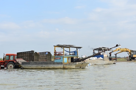 Nước lòng hồ Dầu Tiếng đã trong hơn