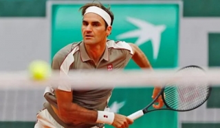 Federer thẳng tiến vào vòng hai Roland Garros 2019