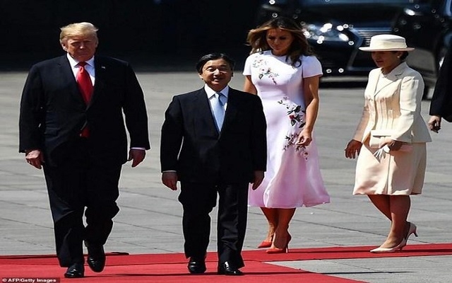 Tổng thống Mỹ Donald Trump hội kiến Nhật hoàng Naruhito