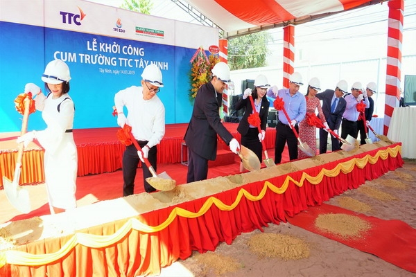 Thành lập Trường Tiểu học, THCS, THPT TTC Tây Ninh