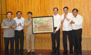 Bí thư Đảng uỷ Khối Doanh nghiệp Trung ương đến thăm Tây Ninh