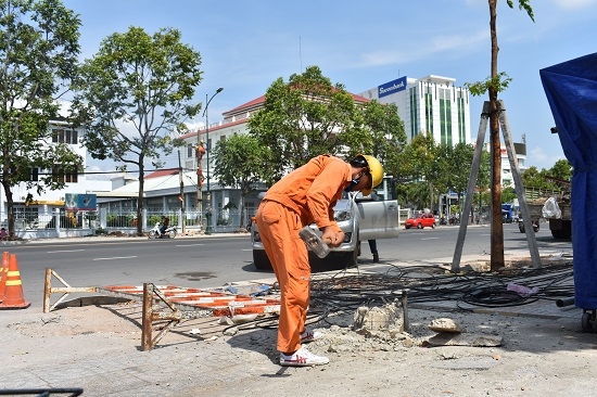 Bảo đảm an toàn lưới điện trong mùa mưa