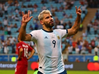 Argentina vào tứ kết Copa America 2019