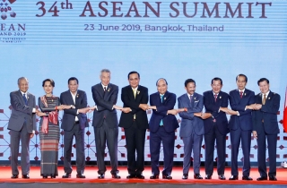 Thủ tướng kết thúc tốt đẹp chuyến tham dự Hội nghị cấp cao ASEAN 34