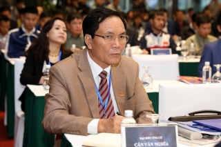 Phó Chủ tịch phụ trách tài chính VFF Cấn Văn Nghĩa từ chức