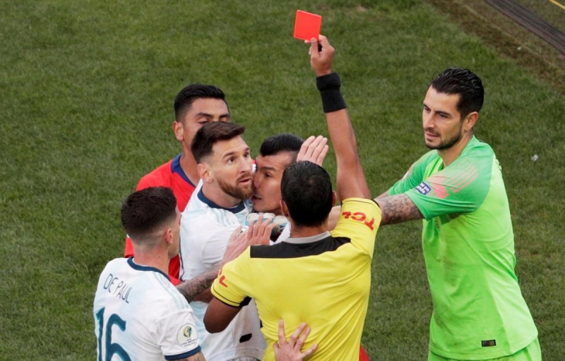 Argentina giành hạng 3 Copa America trong ngày Messi nhận thẻ đỏ