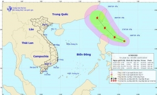Xuất hiện áp thấp nhiệt đới gần biển Đông, có khả năng mạnh thành bão