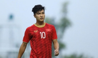 HLV Park Hang-seo tiếp tục thử thách cầu thủ Việt kiều