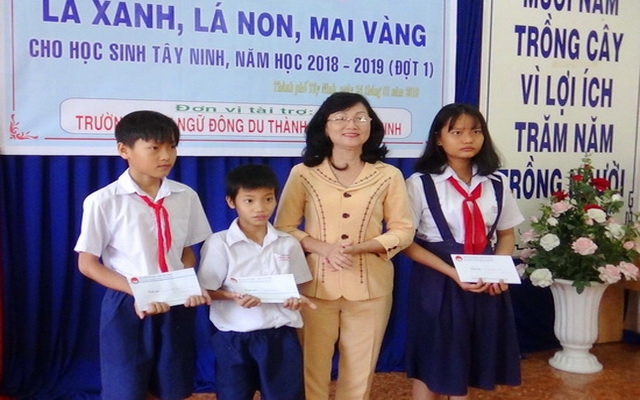 6 tháng đầu năm trao tặng trên 600 suất học bổng