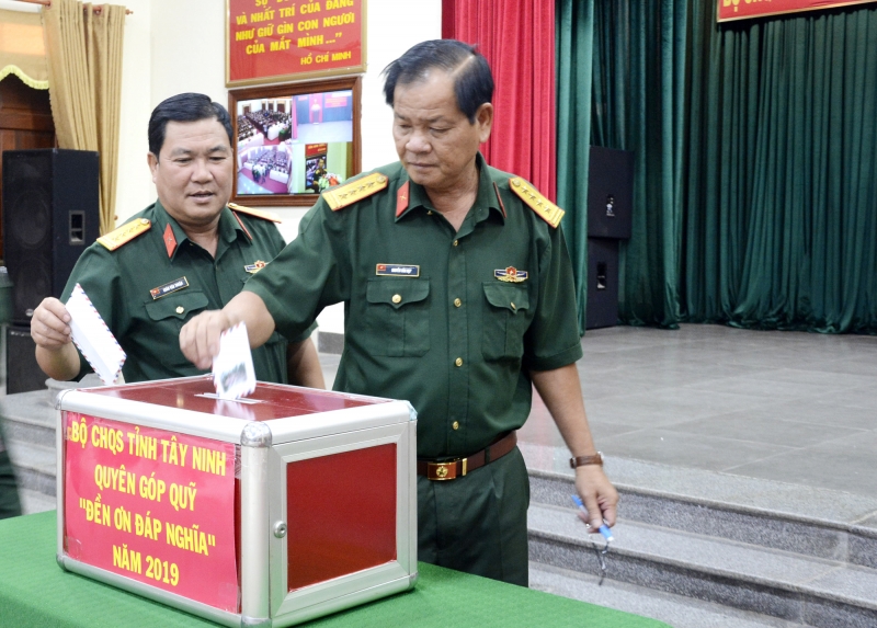 Bộ CHQS tỉnh: Quyên góp trên 200 triệu đồng vào quỹ Đền ơn đáp nghĩa