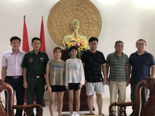 Bàn giao hai trẻ em Trung Quốc xuất cảnh trái phép cho đại diện Lãnh sự quán Trung Quốc