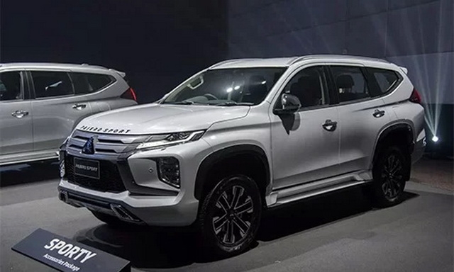 Mitsubishi Pajero Sport mới nâng cấp thiết kế, giá từ 42.000 USD