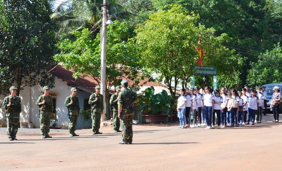 Một ngày cùng chiến sĩ biên phòng