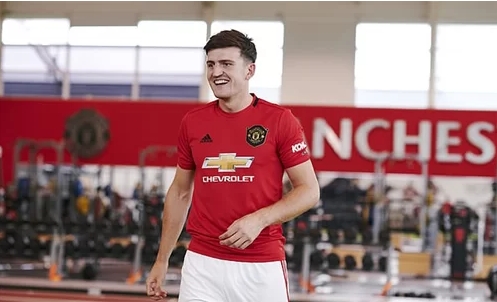 CĐV ví việc Man Utd mua Maguire với vụ cướp