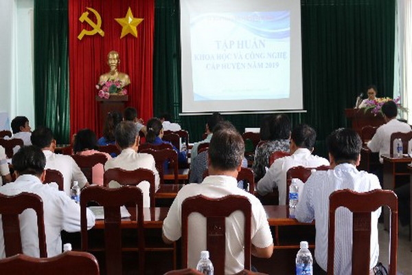 Tập huấn khoa học và công nghệ cấp huyện năm 2019