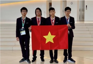 Học sinh Việt Nam đoạt hai Huy chương vàng Olympic tin học quốc tế