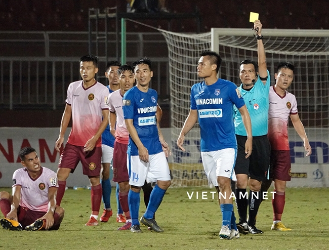 V-League 2019 đua nước rút, trọng tài ơi đừng... tai tiếng!