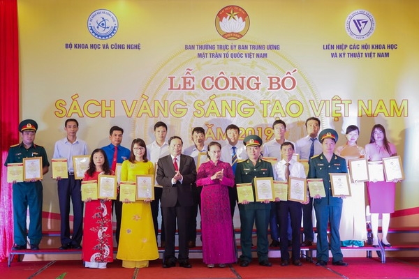 Công bố 'Sách vàng Sáng tạo Việt Nam' 2019: Vinh danh 74 công trình