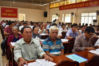 Huyện Dương Minh Châu: Tập huấn quy trình rà soát hộ nghèo, hộ cận nghèo