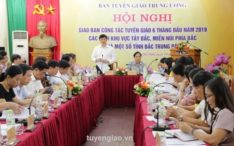 Cán bộ tuyên giáo tự làm công tác tư tưởng cho mình