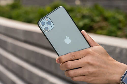 iPhone 11 Pro - smartphone tốt nhất nhưng không đột phá