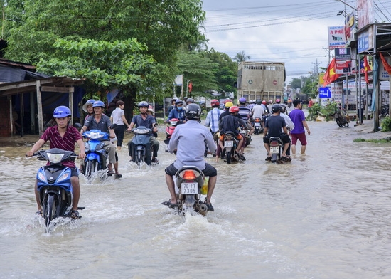 Tân Châu ngập úng cục bộ nhiều nơi