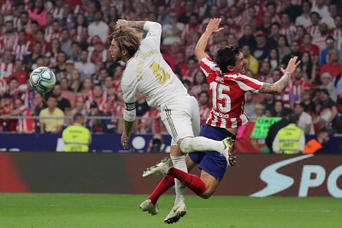 Atletico và Real bất phân thắng bại