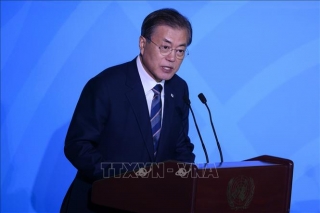 Tổng thống Hàn Quốc hối thúc hành động để nắm bắt cơ hội hòa bình
