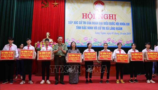 Chống tham nhũng: Dù người phạm tội là ai, chức vụ gì cũng phải xử lý nghiêm minh