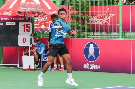 Hai tay vợt chủ nhà Daniel Nguyễn và Lý Hoàng Nam vào tứ kết