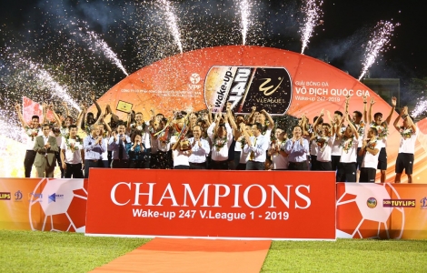 V-League 2019 hạ màn: Hà Nội FC vô địch, Khánh Hòa xuống hạng