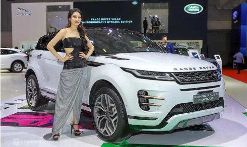 Range Rover Evoque 2019 giá gần 4 tỷ