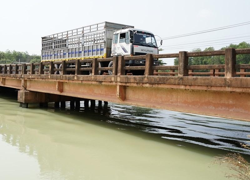 Tạm ngưng lưu thông qua cầu K33