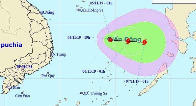 Áp thấp nhiệt đới giữa Biển Đông có thể mạnh thành bão